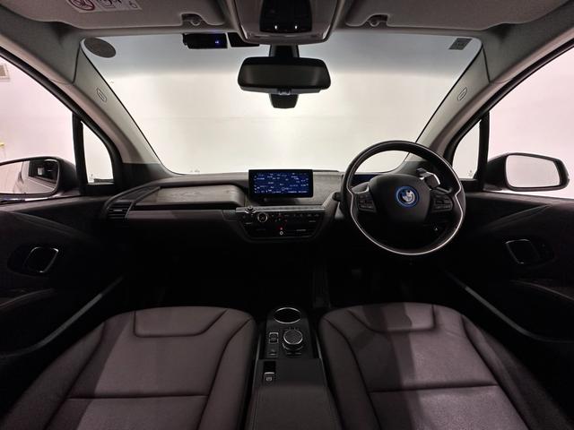 ドライバーオリエンテッドなインパネ回り