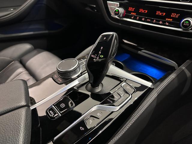 ５シリーズ ５３０ｅ　Ｍスポーツ　エディションジョイ＋　ワンオーナーブラックレザーシートヒーターコンフォートアクセスオートトランクアダプティブＬＥＤライトＤアシストプロパークアシスト＋ＨＵＤＴＶ純正１９ＡＷ（24枚目）