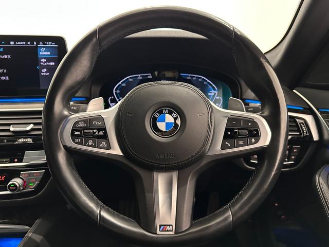 ５シリーズ ５３０ｅ　Ｍスポーツ　エディションジョイ＋　ワンオーナーブラックレザーシートヒーターコンフォートアクセスオートトランクアダプティブＬＥＤライトＤアシストプロパークアシスト＋ＨＵＤＴＶ純正１９ＡＷ（25枚目）