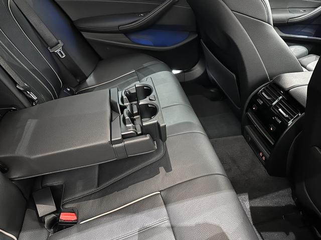 ５シリーズ ５３０ｅ　Ｍスポーツ　エディションジョイ＋　ワンオーナーブラックレザーシートヒーターコンフォートアクセスオートトランクアダプティブＬＥＤライトＤアシストプロパークアシスト＋ＨＵＤＴＶ純正１９ＡＷ（38枚目）