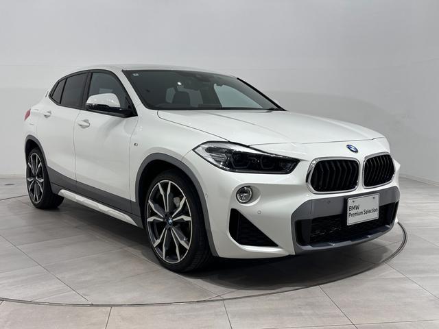 Ｘ２ ｓＤｒｉｖｅ　１８ｉ　ＭスポーツＸ　コンフォートアクセスオートトランクリヤカメラ前後ＰＤＣＦシートヒーターアダプテイブＬＥＤライトＤアシスト＋ＡＣＣパークアシストＨＵＤ純正２０ＡＷ（3枚目）