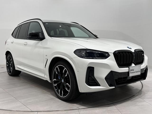 X3 M40d 全国2年保証HarmanKardonサウンドパノラマルーフブラックレザーシートヒーターMスポーツブレーキ/デフアダプティブMサスアダプティブLEDライトDアシストプロパークアシスト+純正21AW雹害車(3枚目)