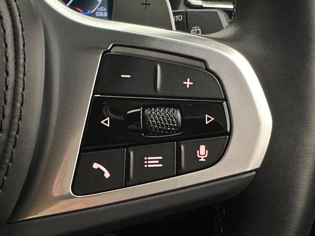 X3 M40d 全国2年保証HarmanKardonサウンドパノラマルーフブラックレザーシートヒーターMスポーツブレーキ/デフアダプティブMサスアダプティブLEDライトDアシストプロパークアシスト+純正21AW雹害車(30枚目)