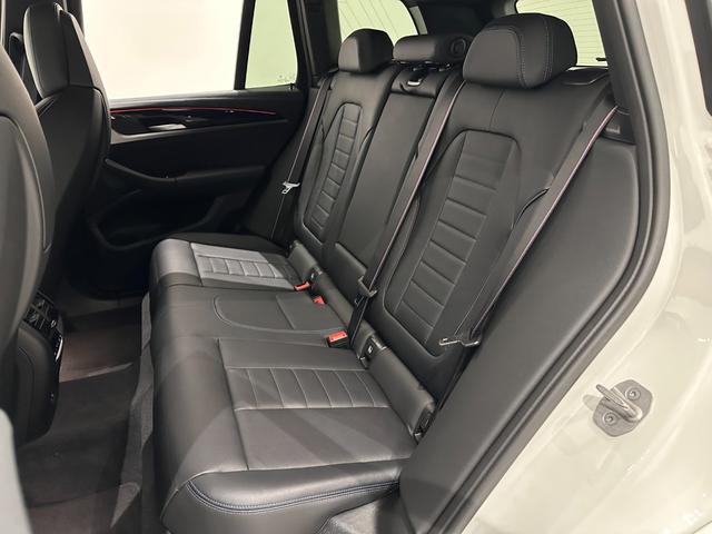 X3 M40d 全国2年保証HarmanKardonサウンドパノラマルーフブラックレザーシートヒーターMスポーツブレーキ/デフアダプティブMサスアダプティブLEDライトDアシストプロパークアシスト+純正21AW雹害車(43枚目)