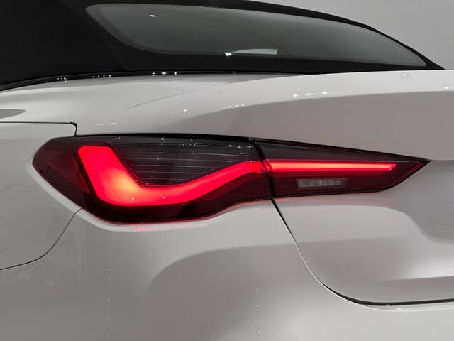 BMW M4 M4 CABRIOLET COMPETITION M X DRIVE