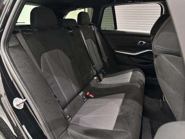 3シリーズ 320d xDriveツーリング Mスポーツ 全国2年保証コンフォートアクセスオートトランクFシートヒーターUVカットガラスアダプティブLEDライトDアシストプロパークアシスト+HIFIスピーカーワイヤレス充電純正18AW(35枚目)