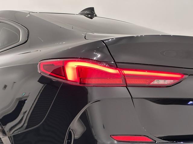 2シリーズ 218dグランクーペ Mスポーツ 全国2年保証ワンオーナーコンフォートアクセスオートリヤカメラ前後PDCF電動シートLEDライトDアシストACCパークアシストワイヤレス充電純正18AW(12枚目)