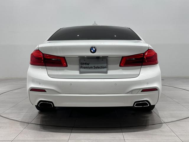 5シリーズ 530e Mスポーツアイパフォーマンス ハイラインP ブラックレザーシートヒーターサンルーフコンフォートアクセスオートトランクアダプティブLEDライトDアシスト+パークアシスト+TVHIFIスピーカードラレコ純正20AW(6枚目)