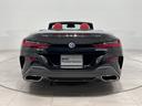 BMW 8 SERIES