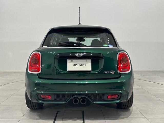 ＭＩＮＩ クーパーＳ　認定中古車・１年保証・ワンオーナー・純正ナビ・バックカメラ・社外地デジチューナー・ＥＴＣ・コンフォートアクセス・オートライト・純正１７インチＡＷ（10枚目）