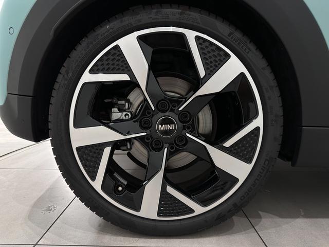 ＭＩＮＩ クーパーＳ　クラシック・トリム　認定中古車・２年保証・ＣＬＡＳＳＩＣ　ＴＲＩＭ・純正ナビ・被害軽減ブレーキ・パノラマビュー・シートヒーター・ＥＴＣ・ＳＯＳコール・純正１８インチＡＷ（44枚目）