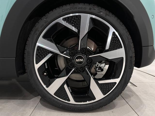 ＭＩＮＩ クーパーＳ　クラシック・トリム　認定中古車・２年保証・ＣＬＡＳＳＩＣ　ＴＲＩＭ・純正ナビ・被害軽減ブレーキ・パノラマビュー・シートヒーター・ＥＴＣ・ＳＯＳコール・純正１８インチＡＷ（46枚目）