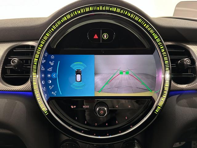 ＭＩＮＩ ＪＣＷ　プレミアムプラスパッケージ　ＪＣＷトリム　認定中古車・２年保証・ワンオーナー・純正ナビ・ＡｐｐｌｅＣａｒＰｌａｙ・被害軽減ブレーキ・ＡＣＣ・バックカメラ・障害物センサー・ＥＴＣ・ＳＯＳコール・純正１８インチＡＷ・ルーフラッピング・社外品装着（38枚目）