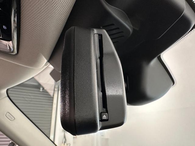 ＭＩＮＩ カントリーマンＥ　クラシック・トリム　認定保証２年・全周囲カメラ・Ｈａｒｍａｎ／Ｋａｒｄｏｎ（20枚目）
