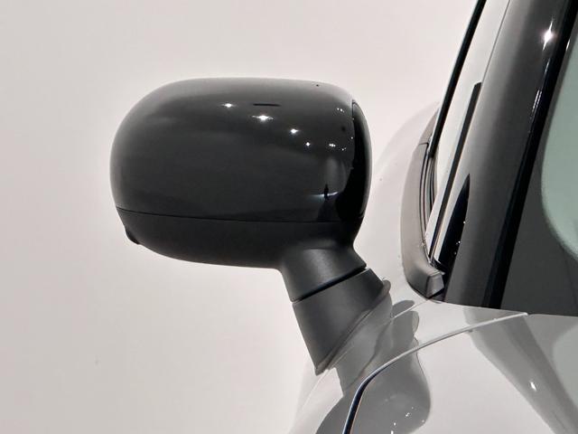 ＭＩＮＩ カントリーマンＤ　クラシック・トリム　認定保証２年・　Ｈａｒｍａｎ／Ｋａｒｄｏｎ・ＨＵＤ・１８ＡＷ・円形有機ＥＬセンターディスプレイ・ワイヤレス充電・Ａｐｐｌｅ　ＣａｒＰｌａｙ・ＭＩＮＩ　Ｃｏｎｎｅｃｔｅｄスマホアプリ・パーキングアシスト（11枚目）
