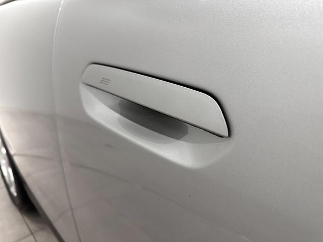 ＭＩＮＩ カントリーマンＤ　クラシック・トリム　認定保証２年・　Ｈａｒｍａｎ／Ｋａｒｄｏｎ・ＨＵＤ・１８ＡＷ・円形有機ＥＬセンターディスプレイ・ワイヤレス充電・Ａｐｐｌｅ　ＣａｒＰｌａｙ・ＭＩＮＩ　Ｃｏｎｎｅｃｔｅｄスマホアプリ・パーキングアシスト（15枚目）