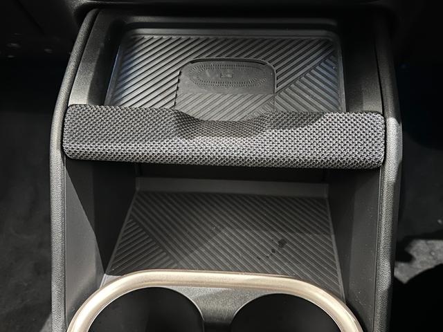 ＭＩＮＩ カントリーマンＤ　クラシック・トリム　認定保証２年・　Ｈａｒｍａｎ／Ｋａｒｄｏｎ・ＨＵＤ・１８ＡＷ・円形有機ＥＬセンターディスプレイ・ワイヤレス充電・Ａｐｐｌｅ　ＣａｒＰｌａｙ・ＭＩＮＩ　Ｃｏｎｎｅｃｔｅｄスマホアプリ・パーキングアシスト（23枚目）