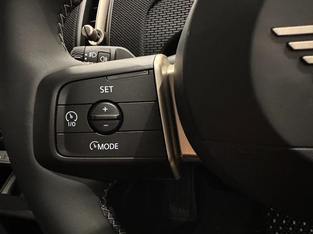 ＭＩＮＩ カントリーマンＤ　クラシック・トリム　認定保証２年・　Ｈａｒｍａｎ／Ｋａｒｄｏｎ・ＨＵＤ・１８ＡＷ・円形有機ＥＬセンターディスプレイ・ワイヤレス充電・Ａｐｐｌｅ　ＣａｒＰｌａｙ・ＭＩＮＩ　Ｃｏｎｎｅｃｔｅｄスマホアプリ・パーキングアシスト（26枚目）