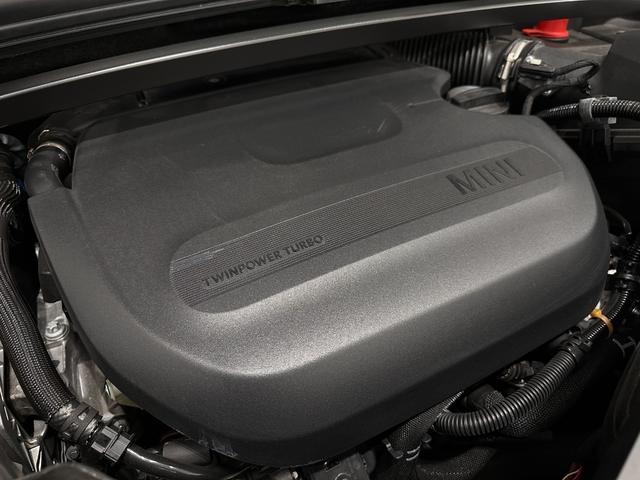 ＭＩＮＩ カントリーマンＤ　クラシック・トリム　認定保証２年・　Ｈａｒｍａｎ／Ｋａｒｄｏｎ・ＨＵＤ・１８ＡＷ・円形有機ＥＬセンターディスプレイ・ワイヤレス充電・Ａｐｐｌｅ　ＣａｒＰｌａｙ・ＭＩＮＩ　Ｃｏｎｎｅｃｔｅｄスマホアプリ・パーキングアシスト（44枚目）