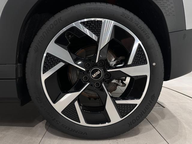 ＭＩＮＩ エースマンＥ　クラシック・トリム　認定保証２年・Ｐアシスト＋・全周囲カメラ・ＭＩＮＩＬＭホイールスライドスポーク２トーン・円形有機ＥＬセンターディスプレイ・交流電流クイック充電・Ａｐｐｌｅ　ＣａｒＰｌａｙ・ワイヤレス充電（45枚目）