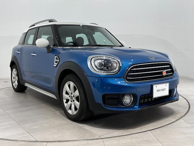 ＭＩＮＩ クーパーＤ　クロスオーバー　オール４　全国２年保証／アダプティブクルーズコントロール／Ｒ　パークディスタンス　コントロール／　ＬＥＤ－ヘッドライト拡張範囲付き／Ｆシート　ヒーター／ＥＴＣ　ルームミラー／オートマチック　トランクリッドロック（4枚目）