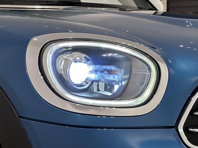 ＭＩＮＩ クーパーＤ　クロスオーバー　オール４　全国２年保証／アダプティブクルーズコントロール／Ｒ　パークディスタンス　コントロール／　ＬＥＤ－ヘッドライト拡張範囲付き／Ｆシート　ヒーター／ＥＴＣ　ルームミラー／オートマチック　トランクリッドロック（10枚目）