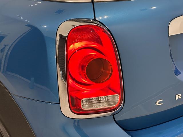 ＭＩＮＩ クーパーＤ　クロスオーバー　オール４　全国２年保証／アダプティブクルーズコントロール／Ｒ　パークディスタンス　コントロール／　ＬＥＤ－ヘッドライト拡張範囲付き／Ｆシート　ヒーター／ＥＴＣ　ルームミラー／オートマチック　トランクリッドロック（14枚目）