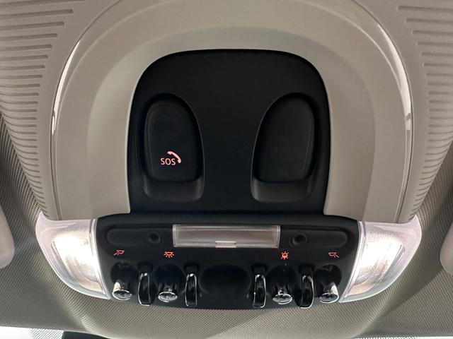 ＭＩＮＩ クーパーＤ　クロスオーバー　オール４　全国２年保証／アダプティブクルーズコントロール／Ｒ　パークディスタンス　コントロール／　ＬＥＤ－ヘッドライト拡張範囲付き／Ｆシート　ヒーター／ＥＴＣ　ルームミラー／オートマチック　トランクリッドロック（20枚目）
