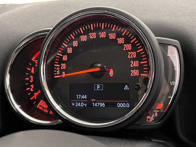 ＭＩＮＩ クーパーＤ　クロスオーバー　オール４　全国２年保証／アダプティブクルーズコントロール／Ｒ　パークディスタンス　コントロール／　ＬＥＤ－ヘッドライト拡張範囲付き／Ｆシート　ヒーター／ＥＴＣ　ルームミラー／オートマチック　トランクリッドロック（27枚目）