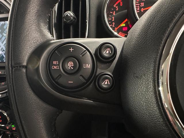ＭＩＮＩ クーパーＤ　クロスオーバー　オール４　全国２年保証／アダプティブクルーズコントロール／Ｒ　パークディスタンス　コントロール／　ＬＥＤ－ヘッドライト拡張範囲付き／Ｆシート　ヒーター／ＥＴＣ　ルームミラー／オートマチック　トランクリッドロック（28枚目）