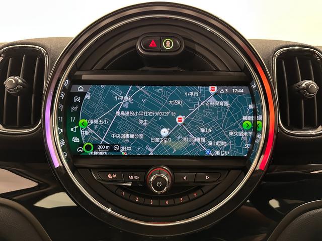 ＭＩＮＩ クーパーＤ　クロスオーバー　オール４　全国２年保証／アダプティブクルーズコントロール／Ｒ　パークディスタンス　コントロール／　ＬＥＤ－ヘッドライト拡張範囲付き／Ｆシート　ヒーター／ＥＴＣ　ルームミラー／オートマチック　トランクリッドロック（30枚目）