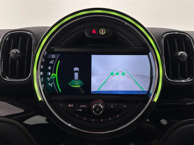 ＭＩＮＩ クーパーＤ　クロスオーバー　オール４　全国２年保証／アダプティブクルーズコントロール／Ｒ　パークディスタンス　コントロール／　ＬＥＤ－ヘッドライト拡張範囲付き／Ｆシート　ヒーター／ＥＴＣ　ルームミラー／オートマチック　トランクリッドロック（32枚目）