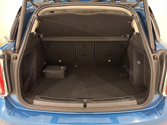 ＭＩＮＩ クーパーＤ　クロスオーバー　オール４　全国２年保証／アダプティブクルーズコントロール／Ｒ　パークディスタンス　コントロール／　ＬＥＤ－ヘッドライト拡張範囲付き／Ｆシート　ヒーター／ＥＴＣ　ルームミラー／オートマチック　トランクリッドロック（39枚目）