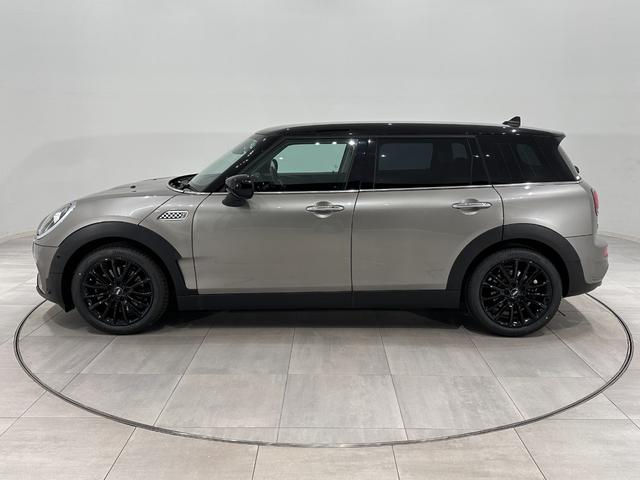 ＭＩＮＩ クーパーＳ　クラブマン　全国２年保証／アダプティブ　クルーズ　コントロール／Ｒ　ビューカメラ／Ｆシート　ヒーター／パーク　ディスタンス　コントロール／ＬＥＤ　ヘッドライト／パーキング　アシスト（9枚目）