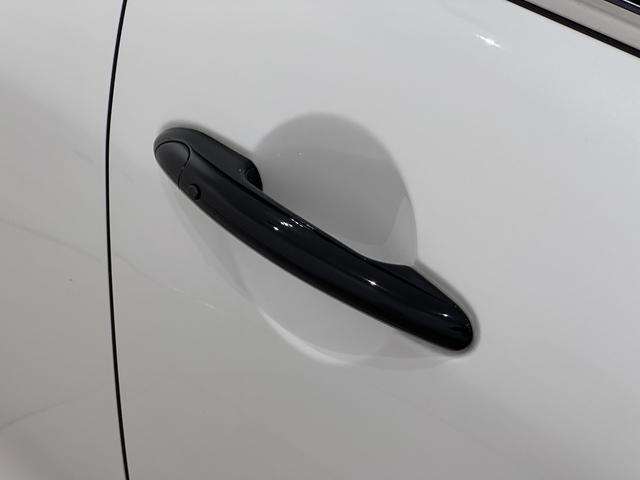 ＭＩＮＩ クーパーＳプレミアムプラスパッケージクラシックトリム　全国２年保証／アクティブクルーズコントロール／シートヒーター／ワイヤレス充電／ＥＴＣ／自動（被害軽減）ブレーキ／バックカメラ／バックカメラ（15枚目）