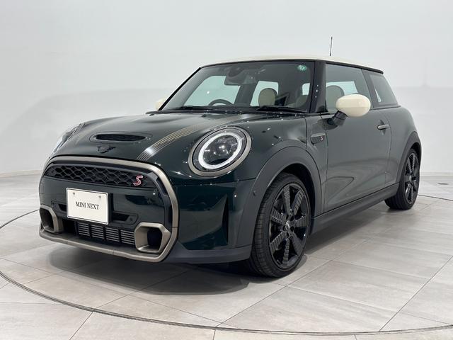 ＭＩＮＩ クーパーＳ　クラシック・トリム　全国２年保証／ワイヤレス充電／車線逸脱警告／アクティブクルーズコントロール／オートエアコン／シートヒーター／スポーツシート／ＬＥＤライト／１７インチホイール（2枚目）