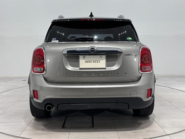 ＭＩＮＩ クーパーＤ　クロスオーバー　オール４　全国２年保証／衝突回避、被害軽減ブレーキ／車線逸脱警告／バックカメラ／ＬＥＤヘッドライト／ＬＥＤリアコンビランプ／バックドア自動開閉／１７インチホイール／ルーフレール（7枚目）