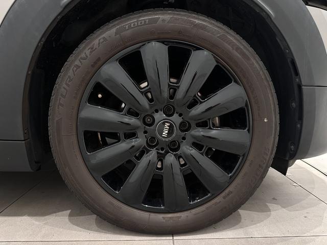 ＭＩＮＩ クーパーＤ　クロスオーバー　オール４　全国２年保証／衝突回避、被害軽減ブレーキ／車線逸脱警告／バックカメラ／ＬＥＤヘッドライト／ＬＥＤリアコンビランプ／バックドア自動開閉／１７インチホイール／ルーフレール（41枚目）