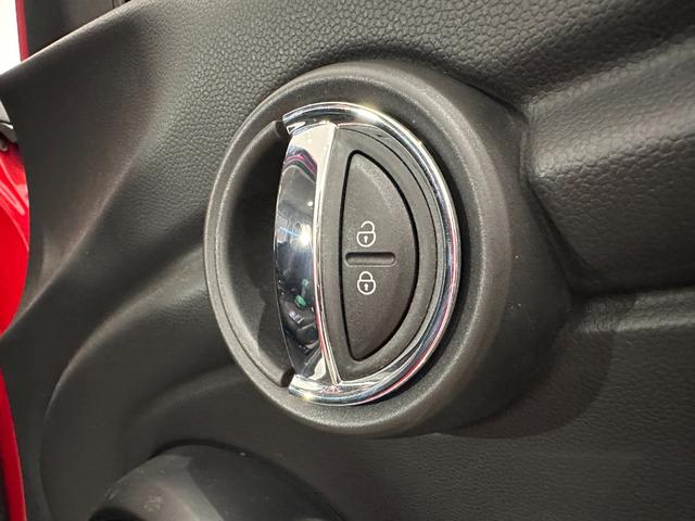 MINI ワン マルチファンクションステアリング/マニュアルエアコン/LEDヘッドライト/LEDリアコンビランプユニオンジャックデザイン(16枚目)