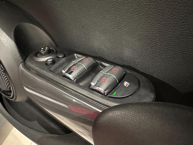 MINI ワン マルチファンクションステアリング/マニュアルエアコン/LEDヘッドライト/LEDリアコンビランプユニオンジャックデザイン(17枚目)