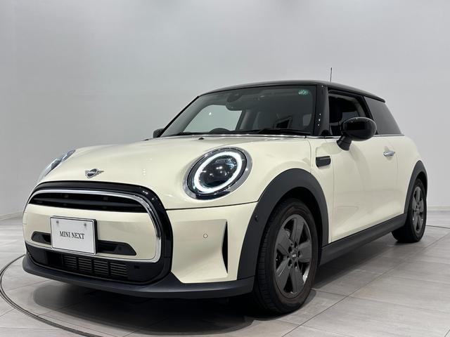 ＭＩＮＩ ワン　クラシック・トリム　全国２年保証／衝突回避被害軽減ブレーキ／車線逸脱警告／液晶メーター／マルチファンクションステアリング／ＬＥＤヘッドライト／ＬＥＤリアコンビランプユニオンジャックデザイン（2枚目）