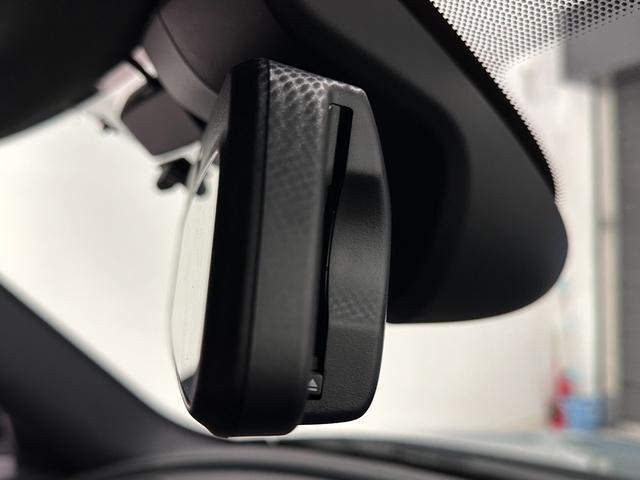 ＭＩＮＩ クーパーＳＤ　クラブマン　アントールド・エディション　全国２年保証電動シートフロント左右／シートヒーターフロント左右／ドライビングリヤビューカメラ／パーキングアシストアシスト／クルーズコントロール／ＡｐｐｌｅＣａｒＰｌａｙ／アダプティブＬＥＤヘッドライト（22枚目）