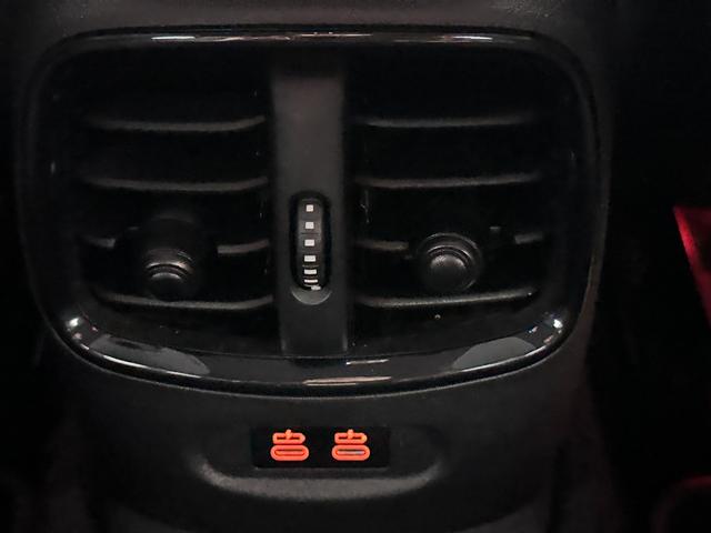 ＭＩＮＩ クーパーＳＤ　クラブマン　アントールド・エディション　全国２年保証電動シートフロント左右／シートヒーターフロント左右／ドライビングリヤビューカメラ／パーキングアシストアシスト／クルーズコントロール／ＡｐｐｌｅＣａｒＰｌａｙ／アダプティブＬＥＤヘッドライト（34枚目）