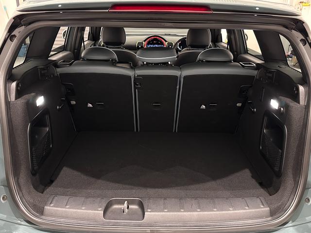 ＭＩＮＩ クーパーＳＤ　クラブマン　アントールド・エディション　全国２年保証電動シートフロント左右／シートヒーターフロント左右／ドライビングリヤビューカメラ／パーキングアシストアシスト／クルーズコントロール／ＡｐｐｌｅＣａｒＰｌａｙ／アダプティブＬＥＤヘッドライト（40枚目）