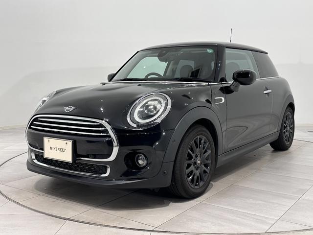 ＭＩＮＩ クーパーＤ　衝突回避被害軽減ブレーキ／車線逸脱警告／液晶メーター／マルチファンクションステアリング／ＬＥＤヘッドライト／ＬＥＤリアコンビランプ（ユニオンジャックデザイン）（2枚目）
