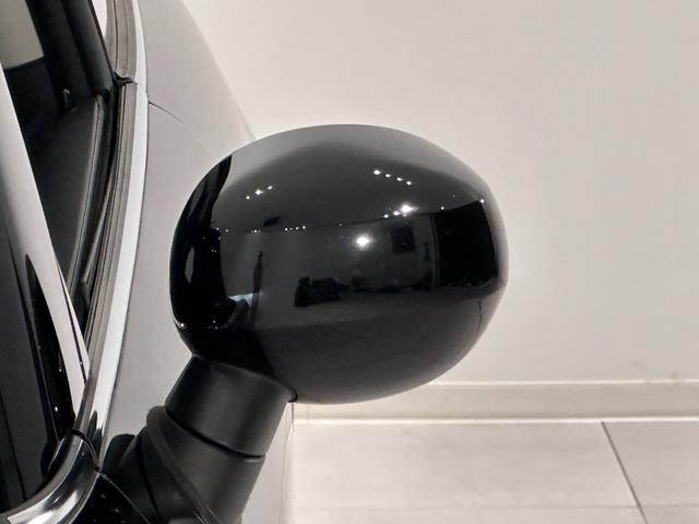 ＭＩＮＩ クーパーＤ　衝突回避被害軽減ブレーキ／車線逸脱警告／液晶メーター／マルチファンクションステアリング／ＬＥＤヘッドライト／ＬＥＤリアコンビランプ（ユニオンジャックデザイン）（12枚目）