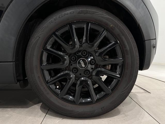 ＭＩＮＩ クーパーＤ　衝突回避被害軽減ブレーキ／車線逸脱警告／液晶メーター／マルチファンクションステアリング／ＬＥＤヘッドライト／ＬＥＤリアコンビランプ（ユニオンジャックデザイン）（42枚目）