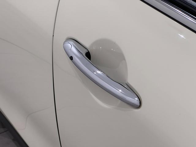 ＭＩＮＩ クーパーＤ　ＳＯＳコール／マルチファンクションステアリング／ハロゲンヘッドライト／ＬＥＤリアコンビランプ／１５インチホイール（15枚目）