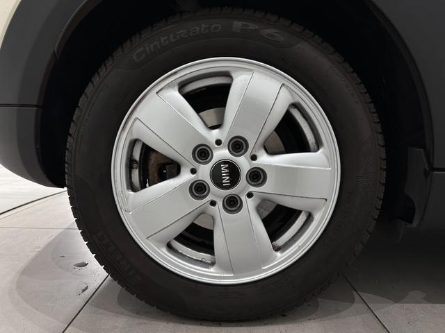 ＭＩＮＩ クーパーＤ　ＳＯＳコール／マルチファンクションステアリング／ハロゲンヘッドライト／ＬＥＤリアコンビランプ／１５インチホイール（37枚目）