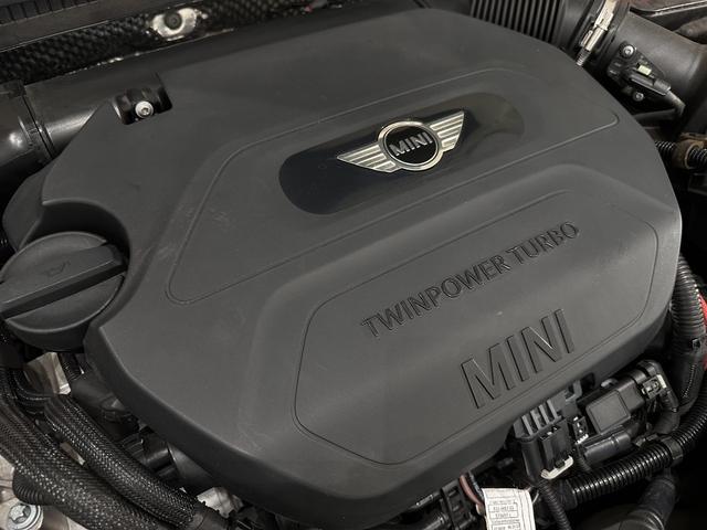 ＭＩＮＩ クーパーＤ　ＳＯＳコール／マルチファンクションステアリング／ハロゲンヘッドライト／ＬＥＤリアコンビランプ／１５インチホイール（40枚目）